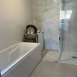 펜션 Maison Proche Avec Parking