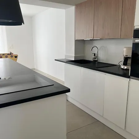 Semesterbostad Maison Proche Avec Parking *