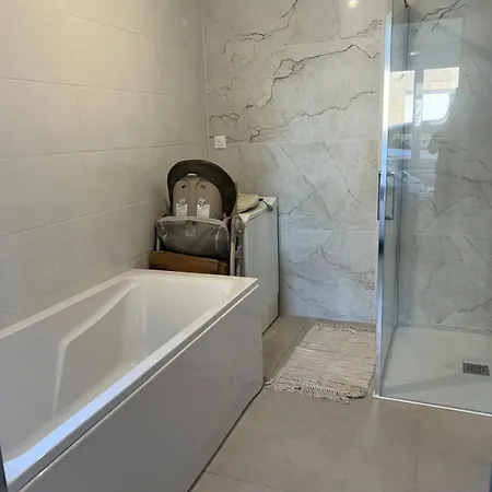 Semesterbostad Maison Proche Avec Parking